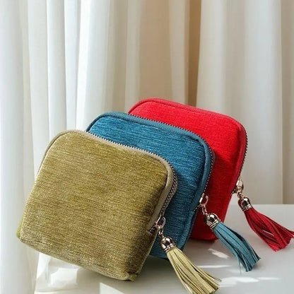 💎 Luxe Velvet Travel Jewelry Organizer – 5-Compartment Tangle-Free Storage Bag with Secure Tassel Zipper ✨