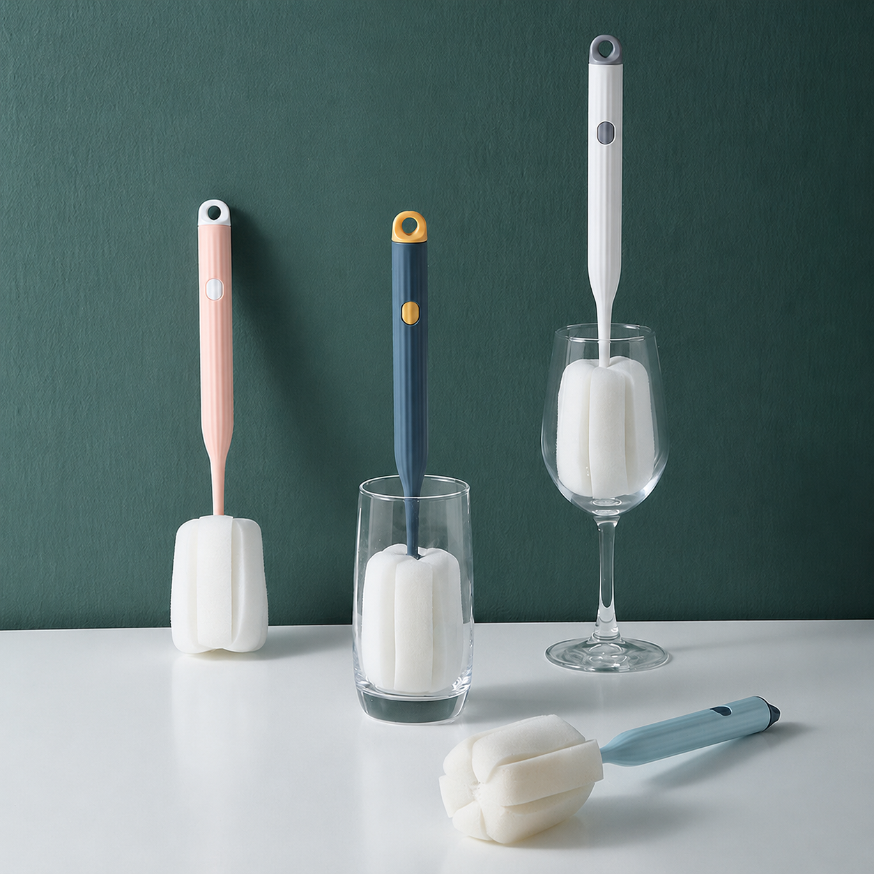 Long-Handle Sponge Bottle & Glass Cleaning Brush – Non-Scratch Cup Scrubber
